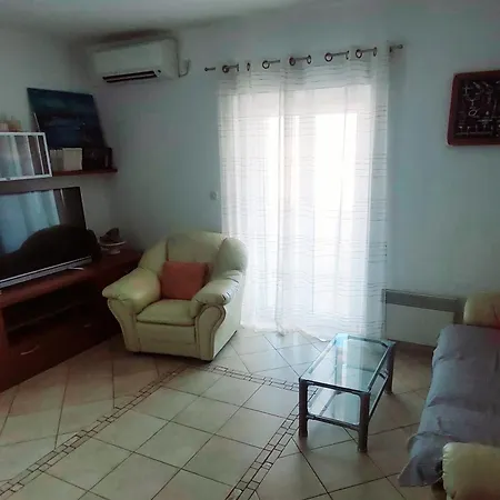 Apartment With A Parking Space Postira, Brac - 2948 *