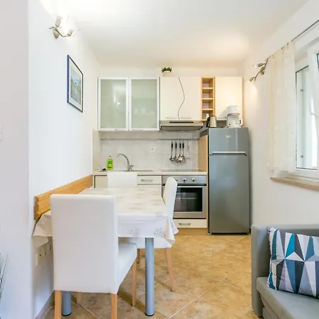 With A Parking Space Postira, Brac - 2948 Apartment Postira