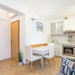 Апартаменты With Parking Space - Brac - 2948 Постира