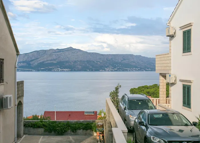 Apartamento With Parking Space Postira, Brac - 2948