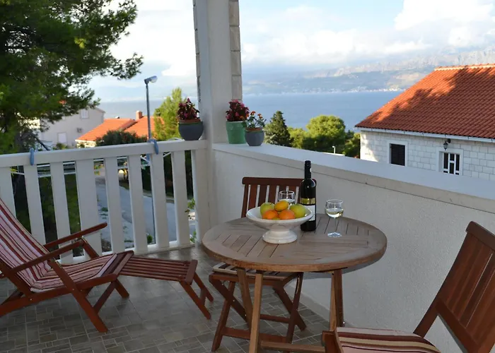 Apartamento With Parking Space Postira, Brac - 2948